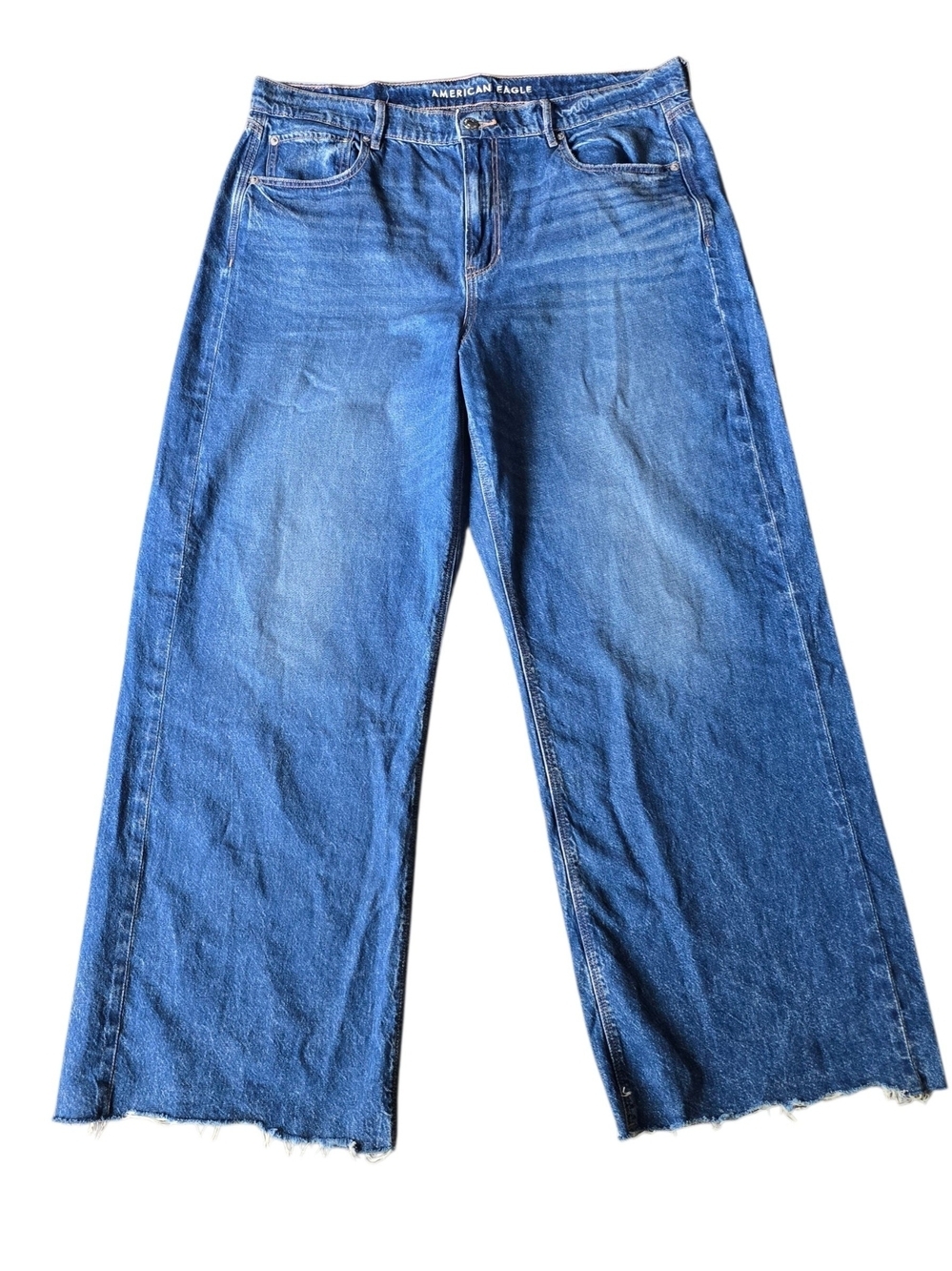 American Eagle Outfitters Women’s Wide Leg Blue Jeans. Size 18